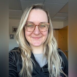 Meet your Posher, Mallory